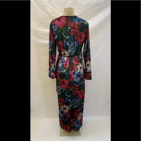 NWT Zara Size Medium Green Velvet Maxi Wrap Dress - Picture 6 of 10